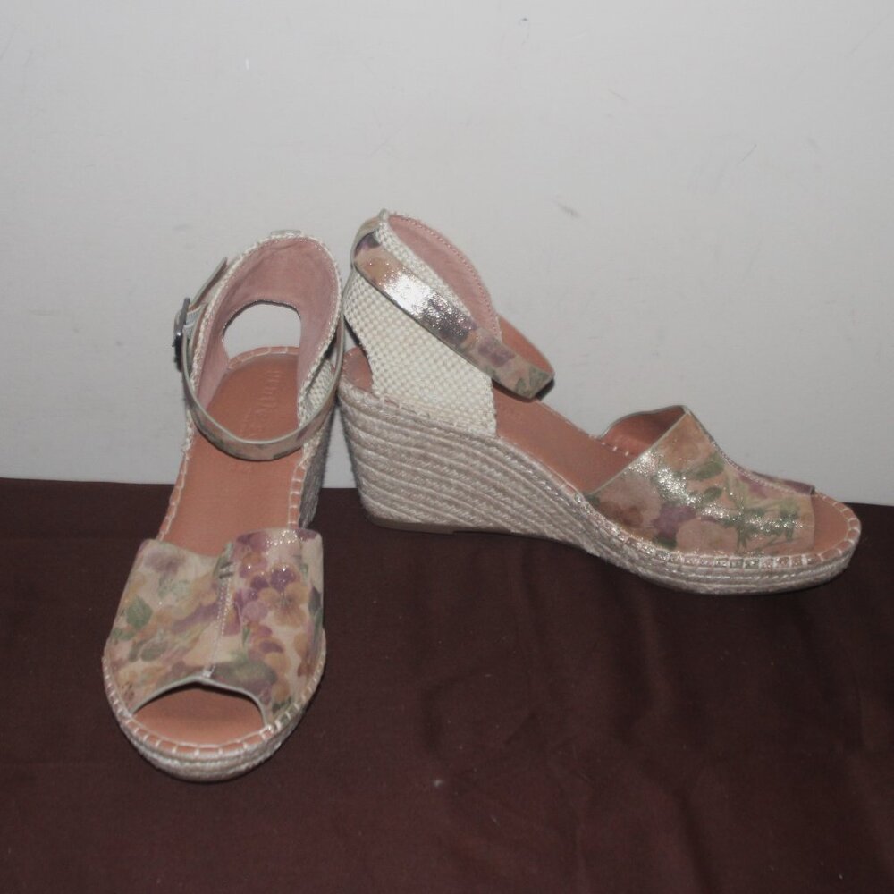 13a   NWOB BEAUTIFUL "CHARLI" GENTLE SOULS WEDGES - 10